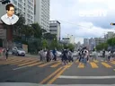 교통 도우미를 하다가 자동차에 치여 사망한 경비원