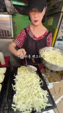 소리] 대기업이 훔쳐가려했다는 길거리 음식 레시피.mp4