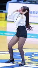검스 입은 치어리더 外