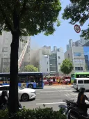 시부랄.. 옆건물 불나서 탈출..