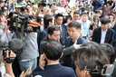 핸드볼경기장 진입 막힌 유승민 대한체육회장