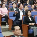 [단독]..의총서 장동혁 면전서 '사퇴하라'