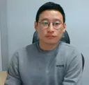 저사람은... 이악물고 울티마 최소컷을 깎는 용사님...?