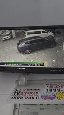 차를 긁어놓고 배째라 나오는 이웃..어떻게 해결해야 할까요 도움 부탁드립니다