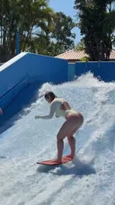 서핑 레슨 중