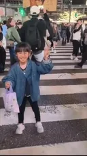 일본에서 어깨빵 당할 확율이 매우 높다는 행동.jpg