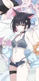 블루아카)근데 왜 알고보니 크다! 라고 생각하는 거지?