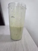 바나나 아보카도 우유 설탕 갈아버리니까 개맛있다 ㄹㅇ