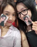 마마무 콘서트 보러 간 옥주현과 이진.jpg