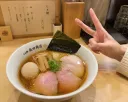 라멘 완식한 거유녀.gif