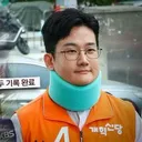 '아빠 회사 직원 동원해 댓글'‥'비방 영상도 만들어'