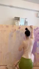 붓 대신 다른거 쓰는 누나