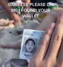 개리 리 지갑 찾았으니까 돌려 받고싶으면 디엠 주셈