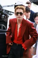 실시간 방탄소년단 뷔 SS27셀린느 쇼