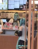 미쿠 카페 콜라보 직원 의상