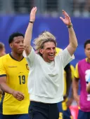 축구) 에콰도르 감독님 아무리 봐도 록스타셔
