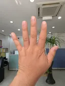 고생한 손 처럼 보이나유?