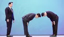 이재용·최태원에 90도 허리 굽힌 李