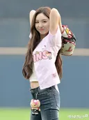 트와이스 나연 오늘 시구 사진
