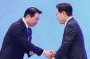 K하이닉스, 하루 10억달러씩 한 달동안 300억달러 환전한다