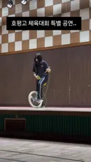 요즘 여고생 장기자랑 수준.gif