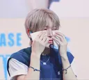 눈물 쇼케인지 데뷔 쇼케인지 구분이 안됐다는 베이온 쇼케이스 현장 ㅋㅋㅋㅋㅋ
