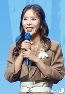 신지 "한화 팬이라"…KT 시구 거절
