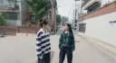 게임 아이템처럼 옵션이 있을 것 같은 의상.jpg