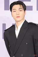에이티즈 산 전재학 닮은 꼴 아니냐