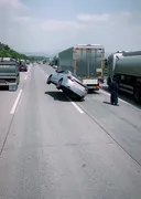 희한한 경부고속도로 사고 현장.mp4