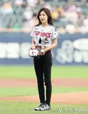 하지원 오늘 시구 사진