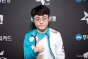 롤) 아주 배가 불러서 폼이 그 꼬라지인거냐?