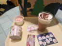 트릭컬)콜라보 카페 왔는데 아쉽네