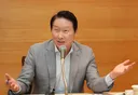 최태원 "반도체 메모리 가격 떨어져야 한다. 지금 가격은 너무 높아 비정상"