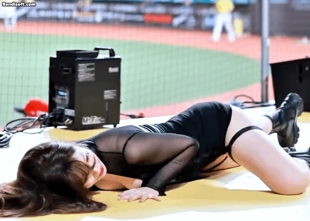 대만에서 더 화끈해지는 한국인 치어리더 율동