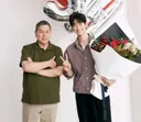 활동재개 배우 김수현, 화보 의류 품절