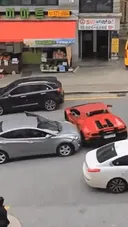 노외진입 7: 중침3 나온 작년 람보와 아반떼 사고