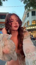 길거리 셀카 촬영