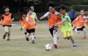 초딩때 운동장에서 축구할때 공감.