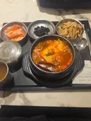 백화점 해물순두부 1만원이면 가격괜찮은것같아요! 맛있어요