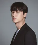 군대 제대한지 1년만에 차기작 4개 쌓아놓은 이도현