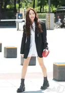 김혜수 오늘 방송국 출근 사진