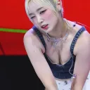 땀이 많이 났던 열도 누나 gif