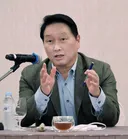 최태원 회장 오늘 개인 명의로 SK 하이닉스 주식 첫 매입. 3620주 (약 48억원)