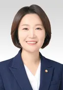 여자 이름에서는 많이  흔한 이름이라 항상 헷갈리시죠?