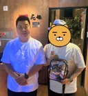블아 이즈나 인형들고 정호영 셰프님이랑 사진 찍었다 ㅋㅋ