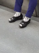 신발에 눈 달려 있는거 본적 있음?.jpg