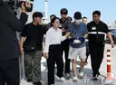 해외에서 잡혀온 보이스피싱범 사진