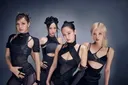 [단독]지수·로제·제니, 블랙핑크 '10주년' 참석… 리사 불참