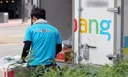 [단독] 쿠팡 배송하다 또 쓰러져…삼성 설치기사 “땀냄새로 평점 깎아”